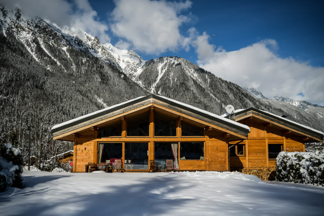 Luxury Ski Chalets Chamonix | Chalet Chal'Heureux + annex